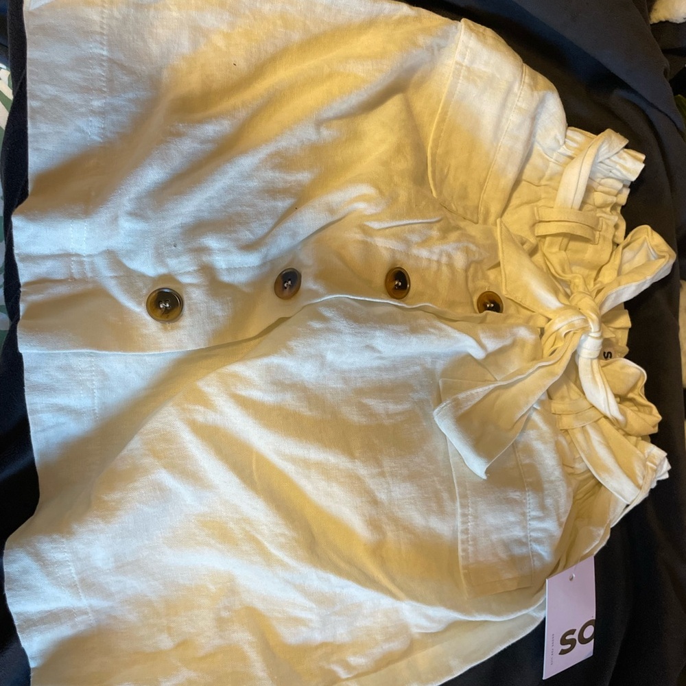 SO Cream Button-Front Skirt
